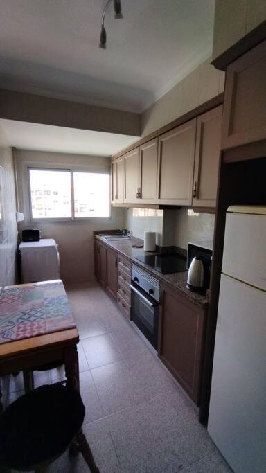 Charming Three Bedroom Apartment In Alcoi Esterno foto